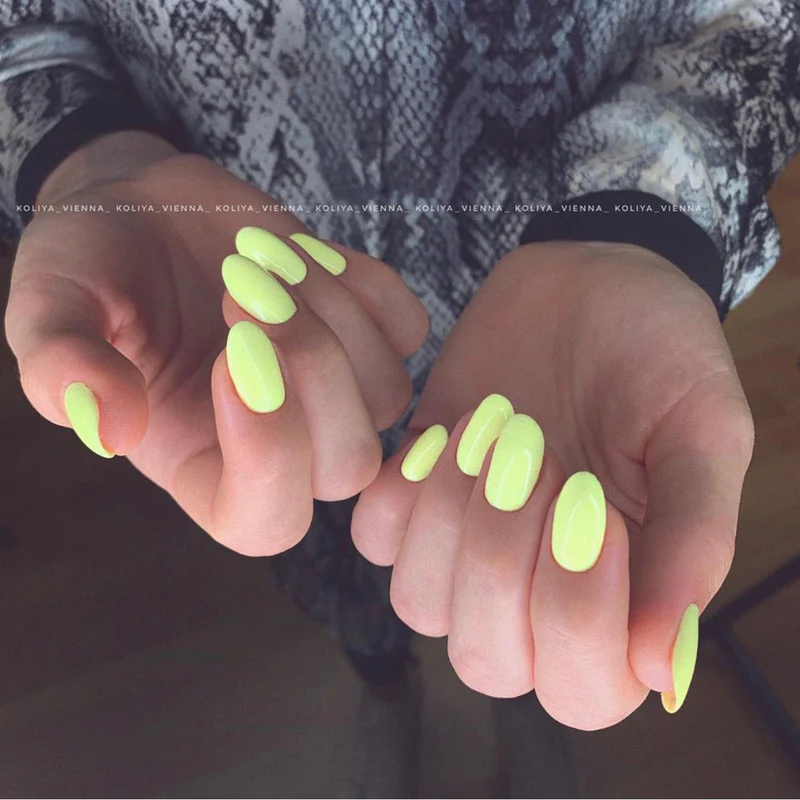 IZM Gel lak Pastel Yellow / 005 - 15ml - View 2